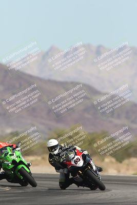 media/Oct-30-2025-Racers Edge (Thu) [[dabbdaf680]]/3-B Group/Session 2 (Turn 14)/